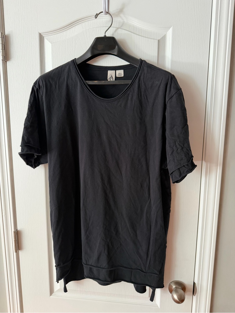 feathers Black Short Sleeve Crewneck Tee